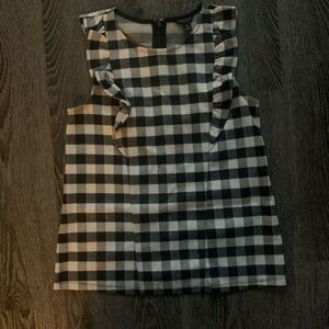 Ann Taylor black and white sleeveless ruffle sleeve top 
XS petite